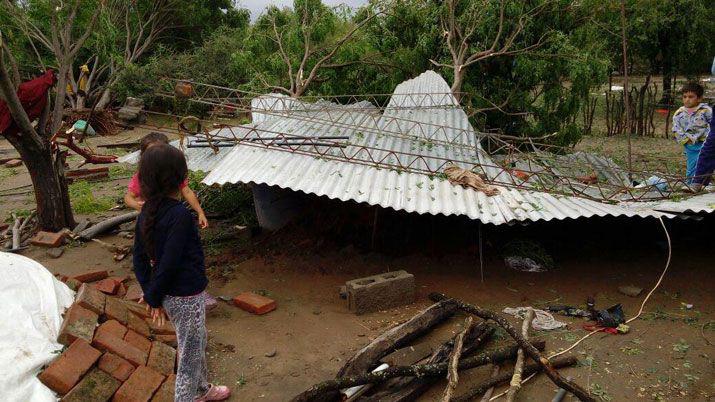 La Municipalidad de San Pedro de Guasayaacuten asistioacute a familias afectadas por las fuertes tormentas