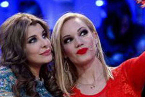 Quieacuten bailaraacute con Charlotte 