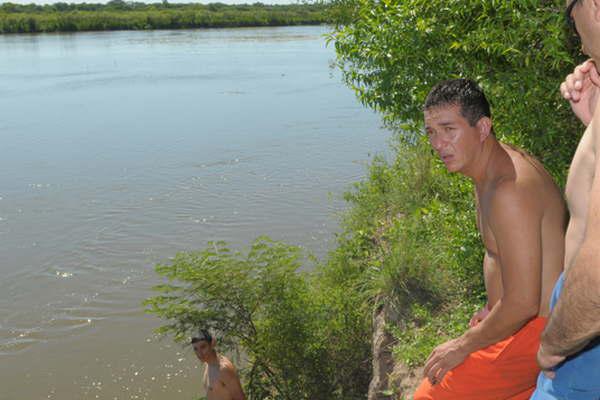 Buscan intensamente a adolescente que desaparecioacute en el Salado