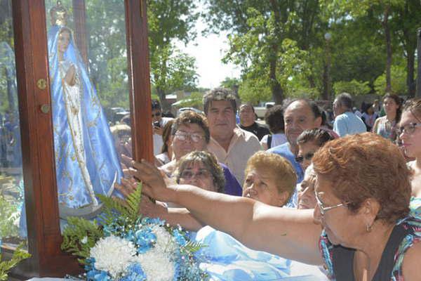 Mantildeana comienza la novena en honor a la Virgen del Valle