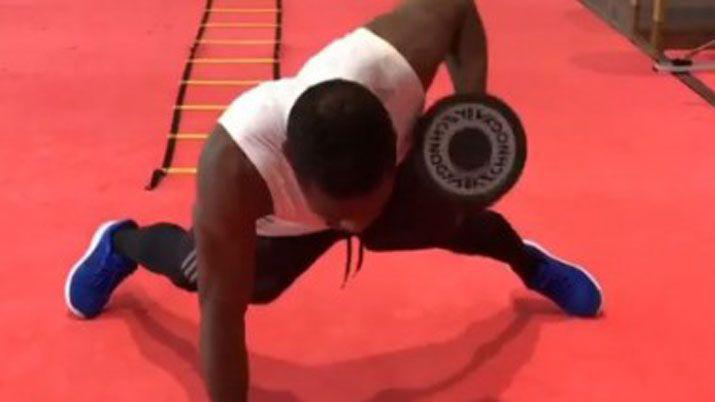 Miraacute el espectacular entrenamiento de Patrice Evra