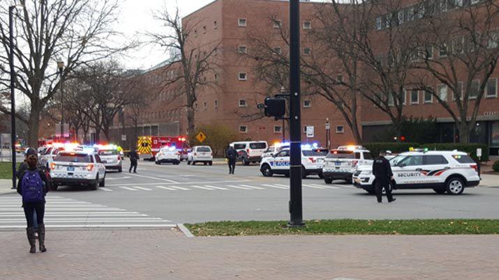 Tiroteo en una Universidad de Ohio dejoacute al menos ocho heridos