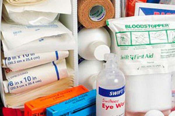 Coacutemo armar el botiquiacuten para un viaje seguro