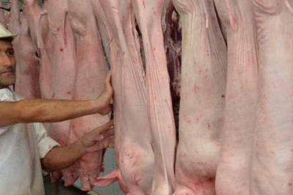 Promoveraacuten el consumo de la carne de cerdo en el verano