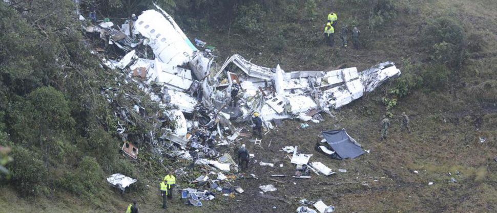 El avión que transportaba a los futbolistas del Chapecoense de Brasil se estrelló la noche del lunes cerca de Medellín y dejó 71 muertos Una de las mayores catstrofes en la historia del deporte 