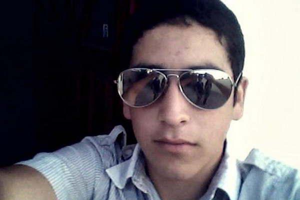 Dolor por el traacutegico deceso de un joven antildeatuyense en un violento vuelco