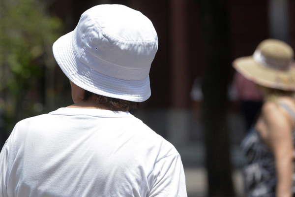 Se inicia diciembre y anunciaron una ola de calor y tormentas fuertes