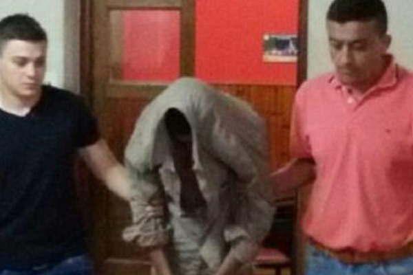 Una mujer fue asesinada de varias puntildealadas delante de sus hijos