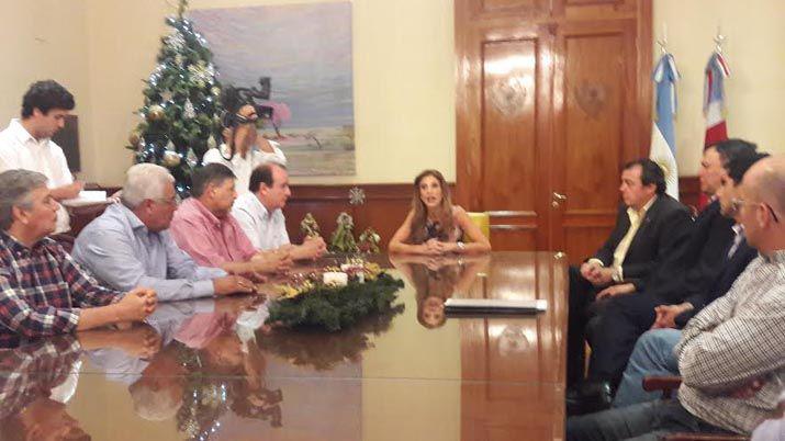 La gobernadora anuncioacute un bono de 1000 para los beneficiarios de Tarjeta Social