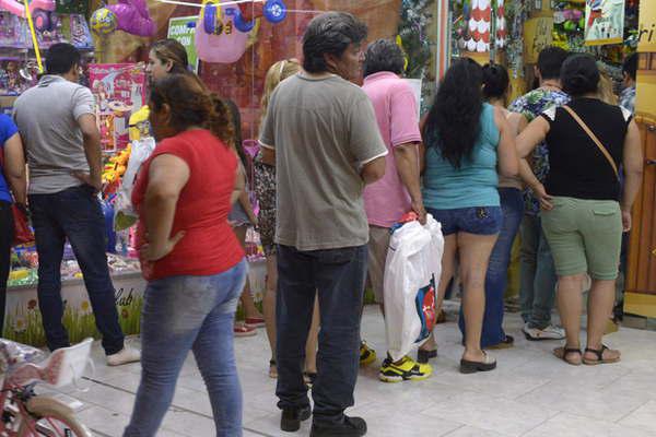 Por la Navidad anunciariacutean juguetes  a precios cuidados