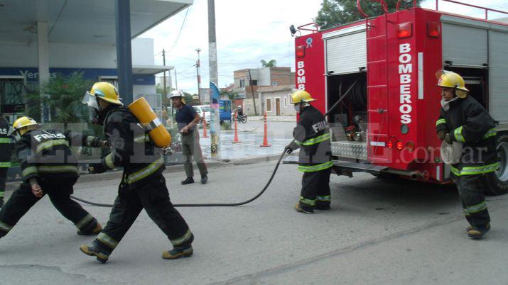 Pudo ser una tragedia- incendio en estacioacuten de servicio de La Banda
