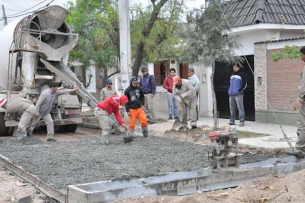 El presupuesto municipal 2017 preveacute millonaria inversioacuten en  el aacuterea Vivienda y Urbanismo 