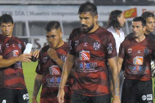 El Ferro no levanta y ayer decepcionoacute en Pergamino 