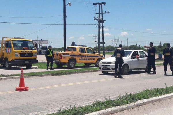 Amplio operativo de prevencioacuten y control en las rutas hacia Catamarca