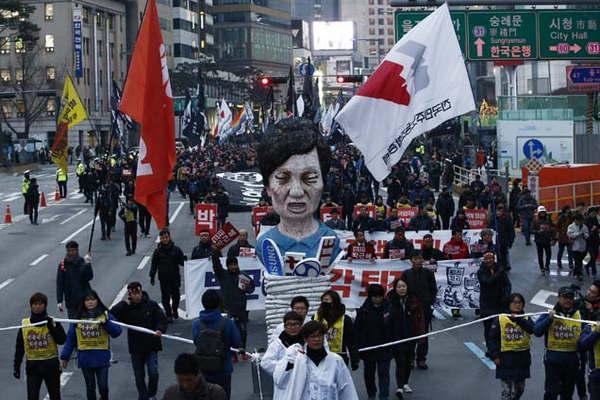 Se reiteran las marchas que exigen la destitucioacuten de la presidenta de Corea del Sur
