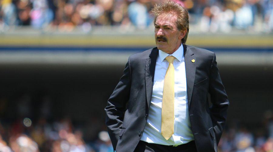 Piden la detencioacuten de Ricardo La Volpe por acoso sexual