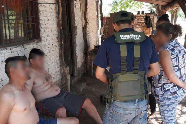 Rescatan a una menor encadenada que era explotada sexualmente por dos hermanos