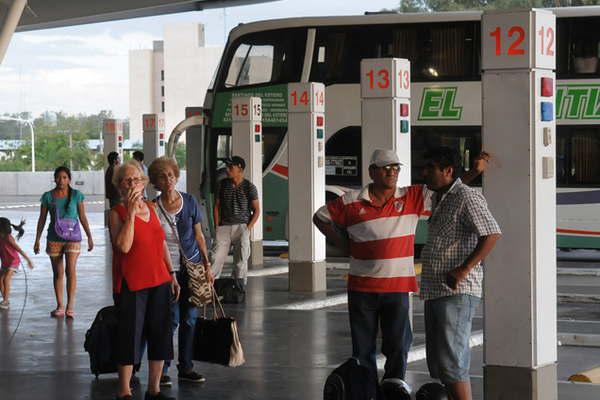 Aumentan tarifas de micro a Tucumaacuten Salta y Mar del Plata