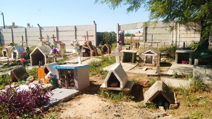 Sin escruacutepulos- roban tapia perimetral de cementerio bandentildeo