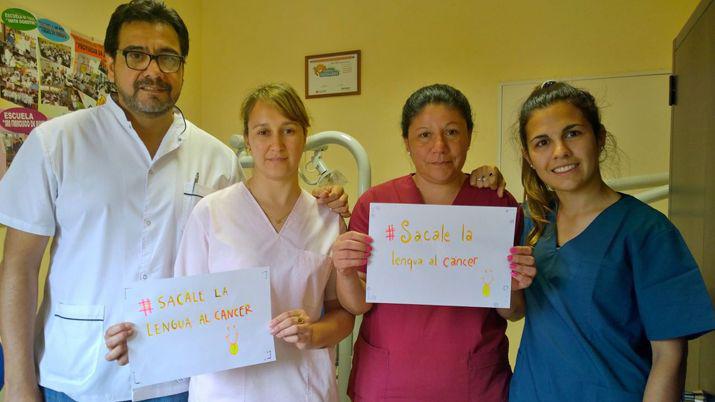 Importante campantildea de concientizacioacuten de los odontoacutelogos de Quimiliacute