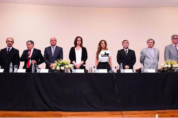 Santiago ya cuenta con el primer Juzgado de Geacutenero del paiacutes que daraacute respuesta a una demanda social