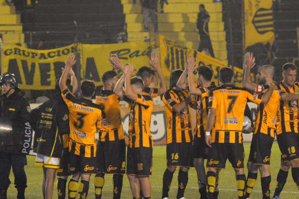 Mitre empatoacute con Unioacuten Aconquija y no pudo asegurar la clasificacioacuten