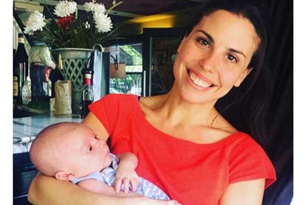 A los 31 antildeos Florencia Prada estrena un hermanito