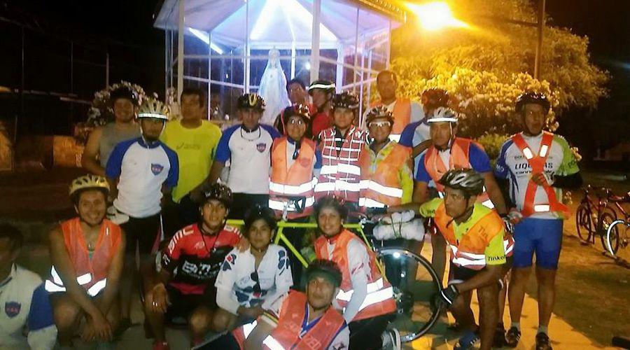 Un nuevo grupo de peregrinos partioacute esta madrugada hacia Catamarca