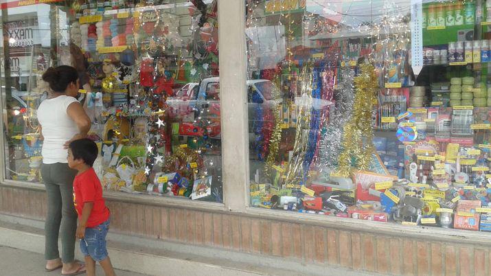 iquestCoacutemo trabajaraacuten los comercios en los feriados del viernes y saacutebado