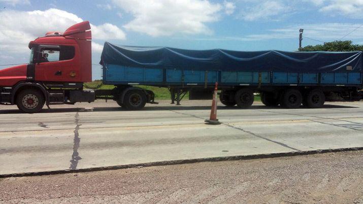 Camionero demorado por transportar madera de forma ilegal