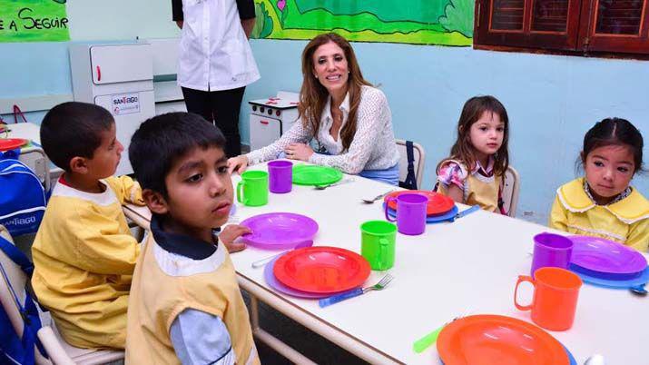 La gobernadora cerroacute el Ciclo Lectivo 2016 en Fortiacuten Inca