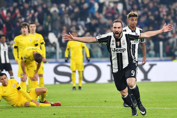 Higuaiacuten abrioacute el camino del triunfo