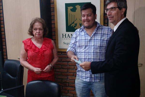 Hamburgo Compantildeiacutea de Seguros premioacute a clientes cumplidores