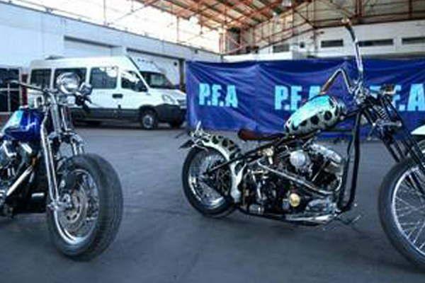 Cayoacute una poderosa banda de nenes bien que contrabandeaba Harley Davidson