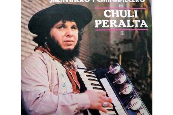 Chuly Peralta cuarenta  antildeos a puro chamameacute  