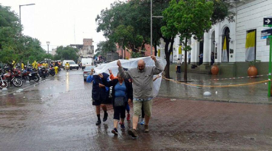 Catamarca- desde el 2006 que no lloviacutea para la Fiesta Mariana