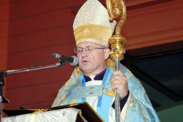 Mons Luis Urbanc pidioacute bendiciones para todos