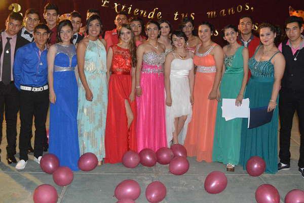 Las escuelas de Choya cerraron el antildeo con emocionantes celebraciones