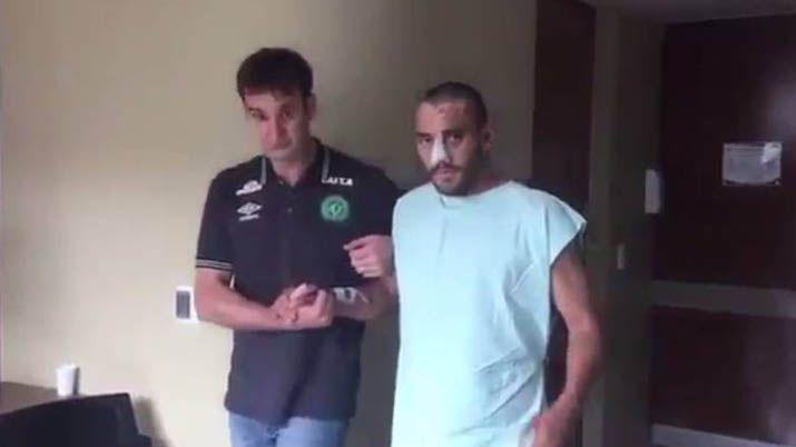 Video- Alan Ruschel volvioacute a caminar tras su operacioacuten de columna