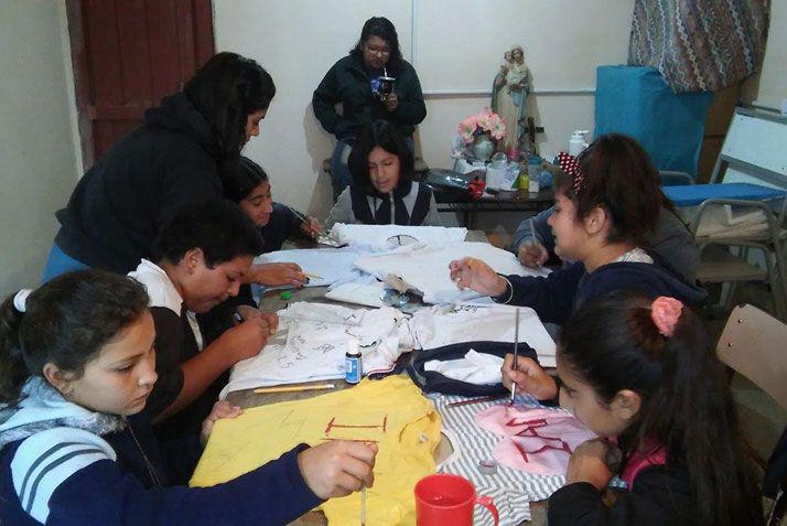 Se viene la exposicioacuten de trabajos de los nintildeos misioneros en Choya