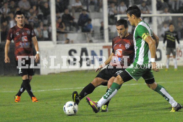 Central Córdoba quiere seguir avanzando en su lucha en la B Nacional Foto archivo