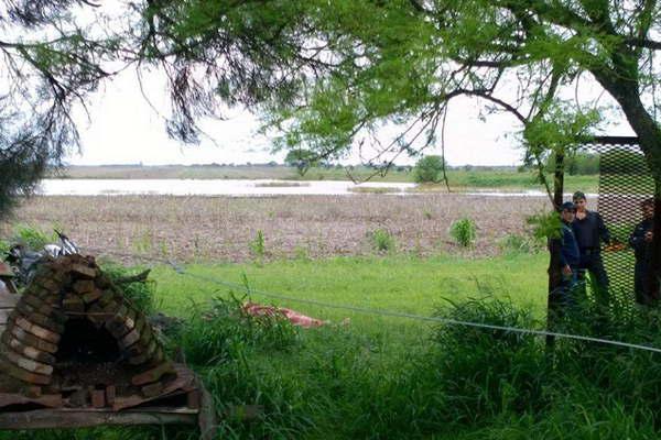 Rescatoacute a su hija que se ahogaba en una represa pero murioacute intentando salvar a su nuera que tambieacuten perecioacute