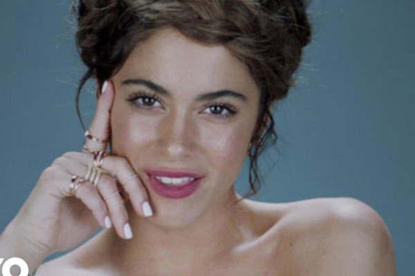 Tini Stoessel  se muestra sexy  