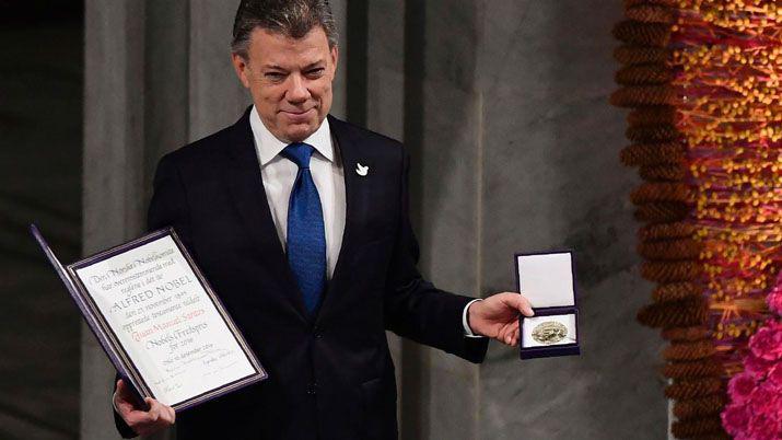 Juan Manuel Santos presidente de Colombia recibiendo el premio Nóbel de la Paz