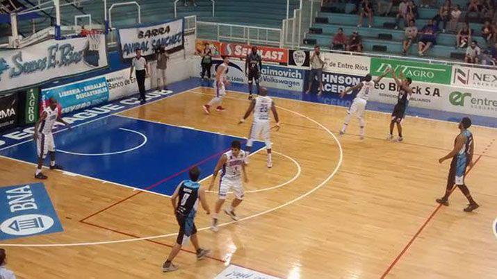 Quimsa aplastoacute a Echaguumle por 92 a 78