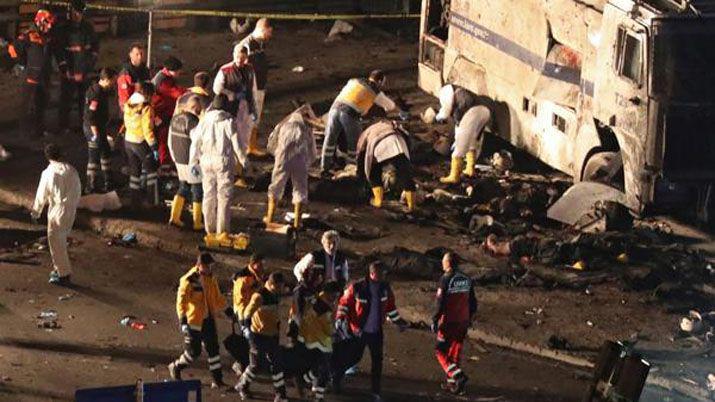 Atentado en Estambul dejó 15 muertos y 69 heridos