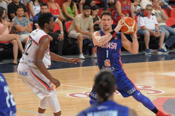 Quimsa cayoacute ante Estudiantes por 100 a 77