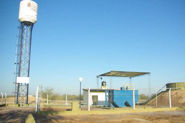 El Gobierno desarrollaraacute un fuerte plan de obras  de viviendas y agua potable 