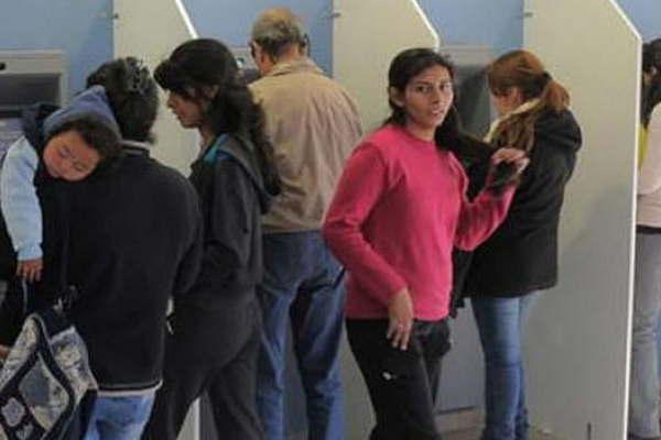El pago de asignaciones y jubilaciones y eventos sociales marcan la agenda de esta sema