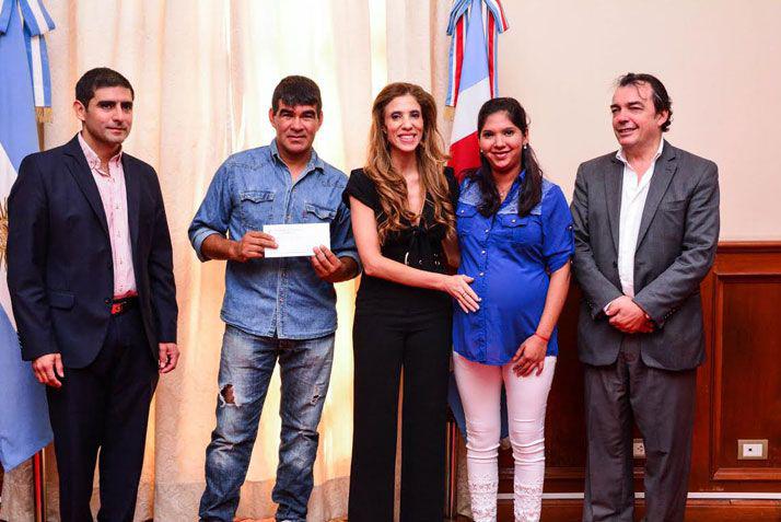 La Gobernadora entregoacute 51 micro emprendimientos